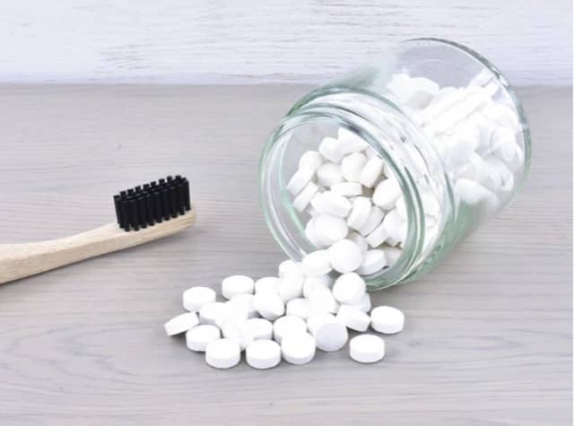 Pastille dentifrice pour blanchir les dents et traitée la mauvaise haleine en 30s très efficace et sans effets secondaires livraison gratuite vers certaines zone